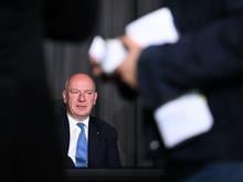 Berlins Regierender Bürgermeister Kai Wegner: „Wir haben in allen Bezirken ein Müllproblem“