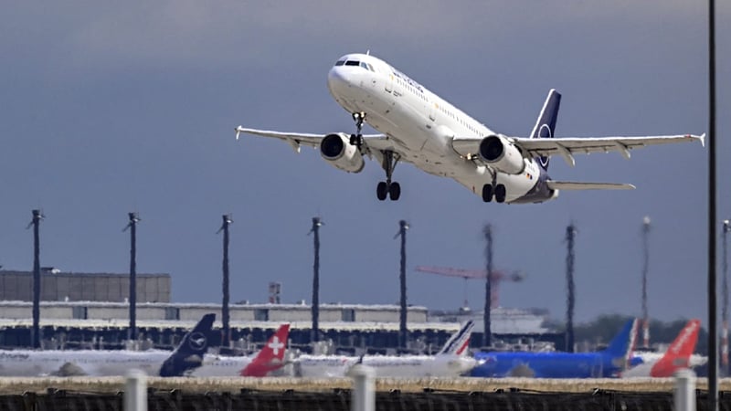 Günstigere Tickets, mehr Angebote? - Das bringt der Steuer-Rumms beim Fliegen!