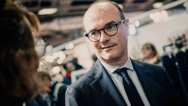 "Choose France n’est pas qu’un slogan": le ministre de l'Industrie entend "maintenir le cap" de la réindustrialisation et assure que "les implantations se multiplient"