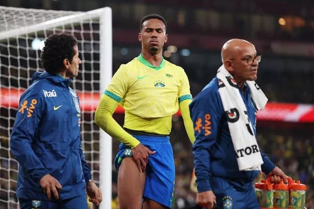 Gabriel forced off injured in Arsenal disaster as expression speaks volumes