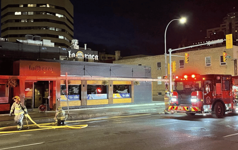 Fire crews on-scene at downtown Winnipeg restaurant