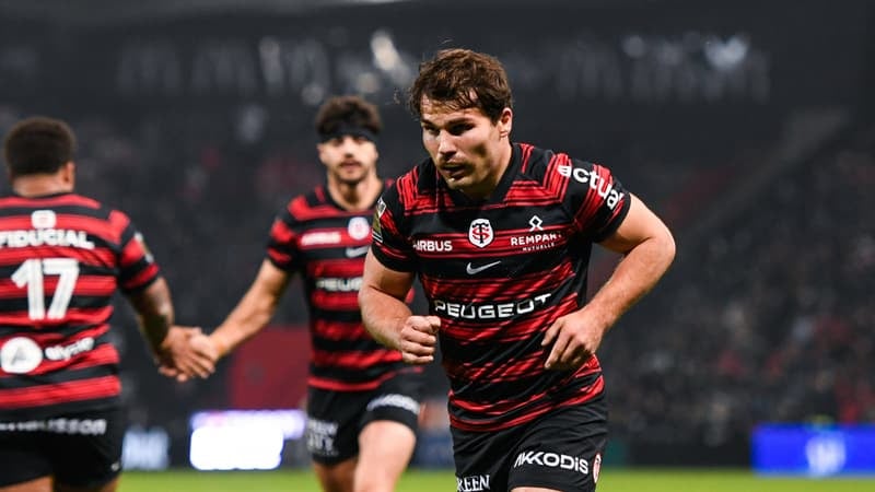 Toulouse-Racing: immense joie à Ernest-Wallon, Antoine Dupont a enfin rejoué au rugby près de neuf mois après sa grave blessure