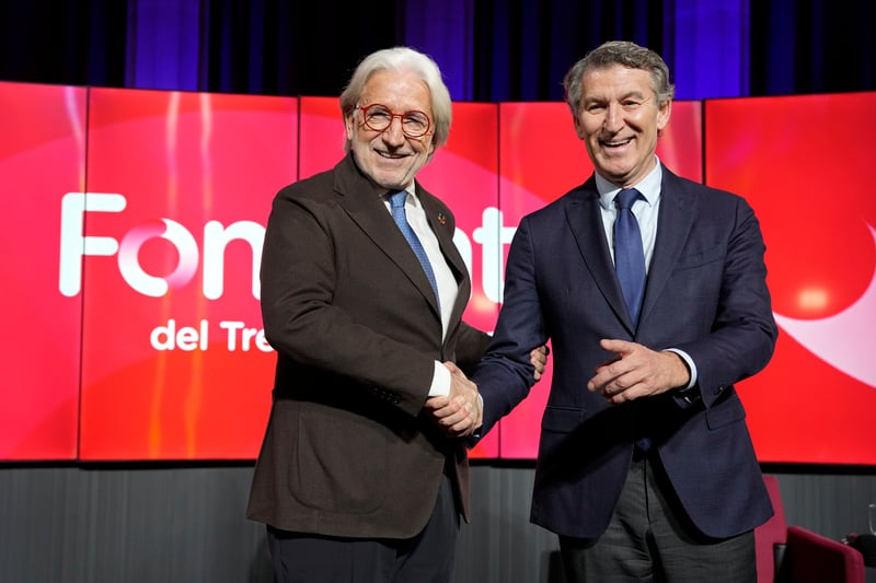 Feijóo pide ayuda a los empresarios catalanes para que Junts apoye una moción de censura