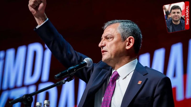 CHP lideri Özel, 39. Olağan Kurultay’da 4. kez genel başkan seçildi: Özel yeniden genel başkan