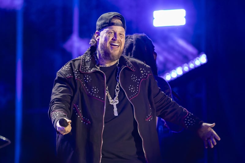 Jelly Roll reveals new look after shaving beard for 1st time in 10 years