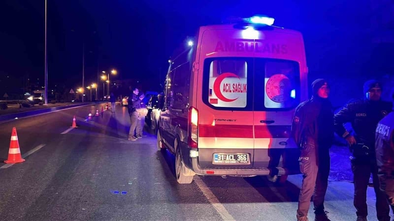 Hatay'da 7 katlı binada çıkan yangın can aldı: 2 kişi öldü, 14 kişi hastaneye kaldırıldı!