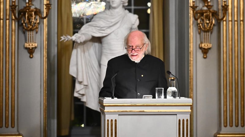 László Krasznahorkai, en su discurso del Nobel: “Elon Musk se ha adueñado de nuestro tiempo”