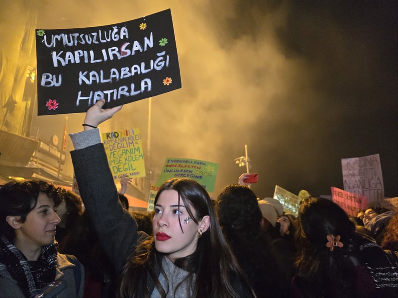 Saray rejimine son, şiddete ve cezasızlığa karşı 25 Kasım’da alanlara!