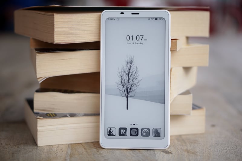 The Boox Palma 2 e-book reader is now $84 off