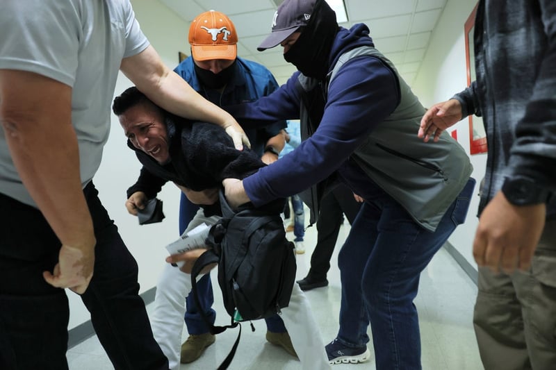 FBI hacked into Signal group chats of immigration activists who watched court proceedings in New York, report says