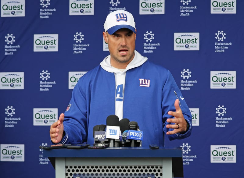 Mike Kafka’s new Giants challenge comes with defensive crash course