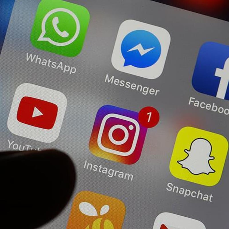 102 sosyal medya hesabına erişim engeli