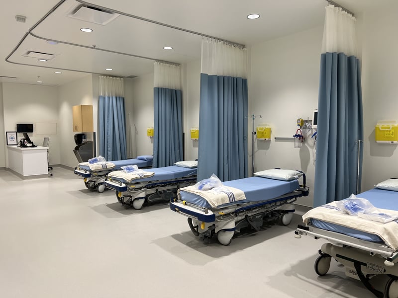 Alberta’s plan to let doctors work publicly and privately worries critics, health-care advocates