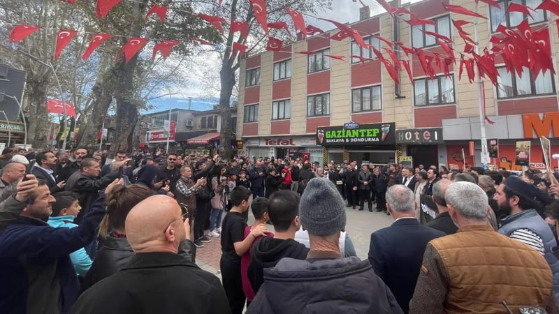 Saadet Partisi Gençlik Kolları, Papa 14. Leo'yu İznik'te protesto etti