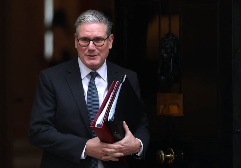 Immigration : le Royaume-Uni durcit les conditions d’obtention de la résidence permanente