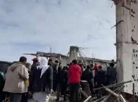 Şanlıurfa'da inşaatta göçük! 2 işçi ağır yaralandı