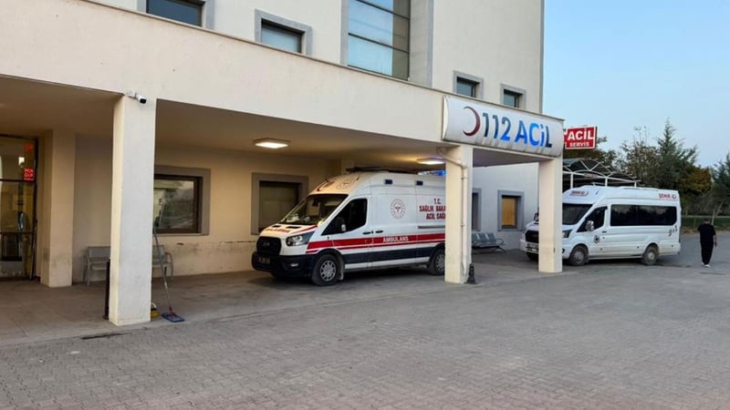 Yurtta kalan 50 öğrenci zehirlenme şüphesiyle hastanelik oldu