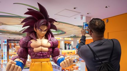 Le premier magasin au monde entièrement dédié au manga "Dragon Ball" ouvre ses portes au Japon