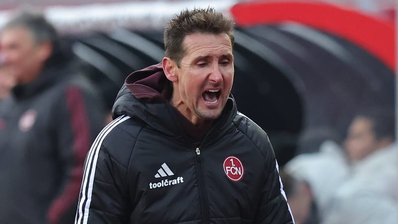 Doppelschlag in sieben Minuten - Klose feiert dritten Sieg in Serie!