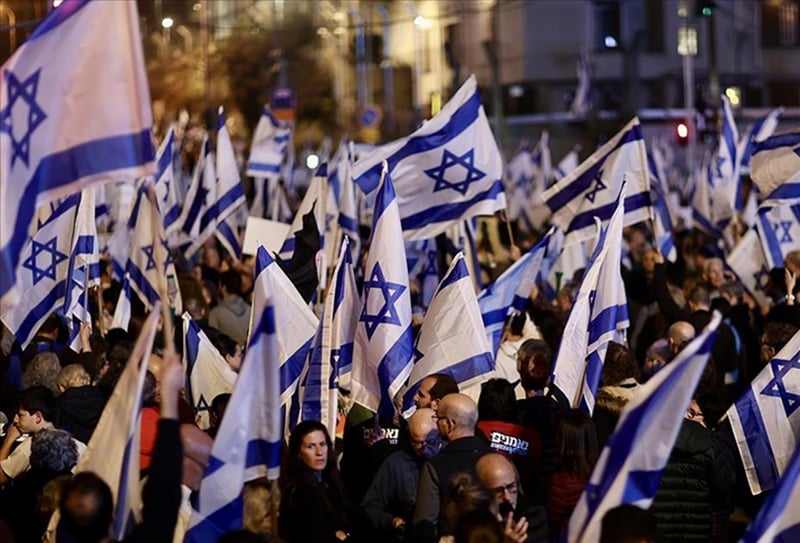 İsrailliler, hükümetin 7 Ekim'deki başarısızlıklarının araştırılması için komisyon kurulması talebiyle gösteri düzenledi