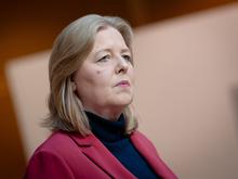 Bärbel Bas im Gespräch: „Ich kenne Rentner, die Pfandflaschen sammeln“