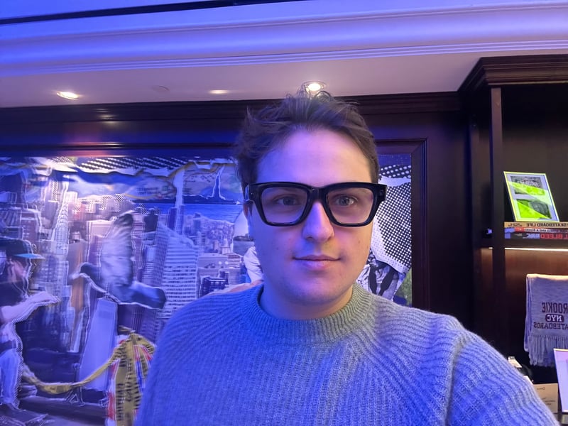 I visited Meta's NYC pop-up. It felt like a mix of an Apple store and Warby Parker, with no expense spared.