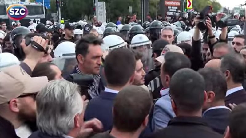 CHP'nin yürüyüşüne polis engeli