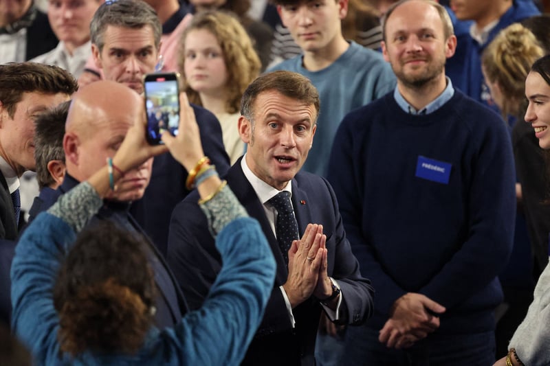 Face aux « fake news », Emmanuel Macron pousse à une « labellisation » des acteurs de l’information