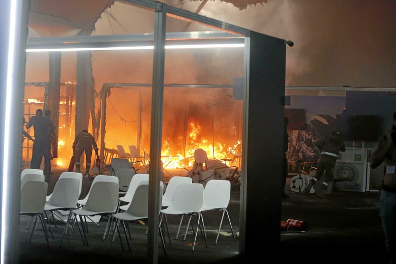 « Ça a pris feu extrêmement fort » : la COP30 évacuée après un incendie