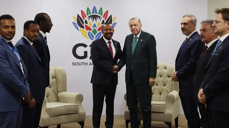 Cumhurbaşkanı Erdoğan'dan yoğun diplomasi trafiği... G20 Zirvesi'nde liderlerle bir araya geldi