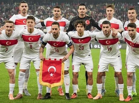 A Milli Takım'a Sevilla'da hırsızlık şoku! İspanyol basını olayın perde arkasını yazdı