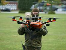 Dobrindts Drohnenpläne: Die Bundeswehr könnte in unserem Alltag bald viel präsenter sein