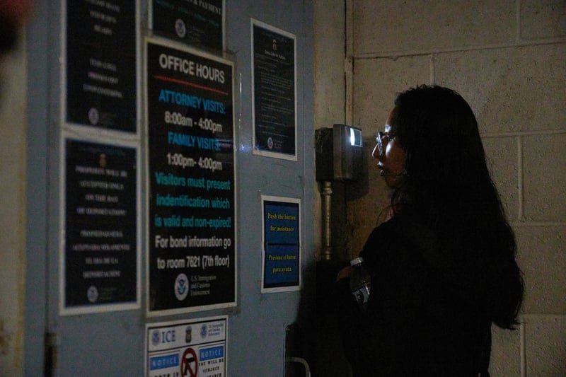 Judge says government is still blocking immigrants' access to attorneys at LA detention facility