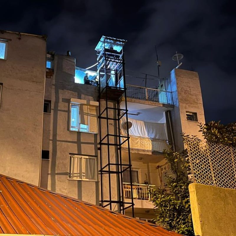 Engelli kardeşi için yük asansörü yaptırdı... 5. kata çıkarken trajik son!