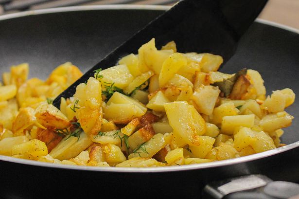 Dice potatoes quickly without knife using 'quick and easy' method used by chefs