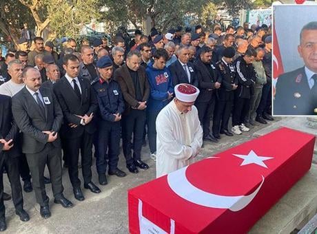 Kalp krizi sonucu hayatını kaybeden komutana veda