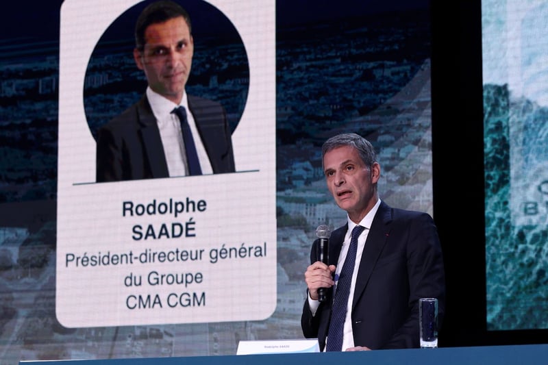 Grande distribution : la famille Saadé devient le 2e actionnaire de Carrefour