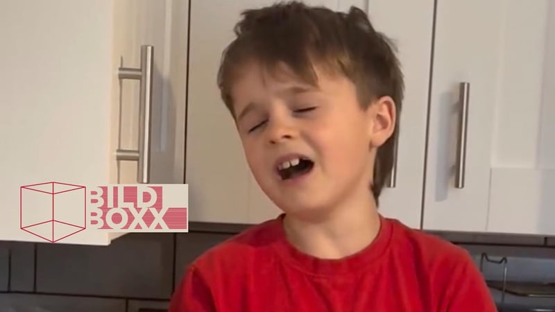 Millionen feiern 9-Jährigen - Seine Stimme haut alle um!