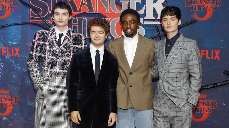 In ehemaligem Flugzeughanger - Star-Auflauf bei „Stranger Things“-Premiere