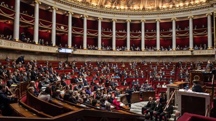 Budget 2026 : que va-t-il se passer après le rejet de la partie "recettes" du projet de loi de finances par les députés ?