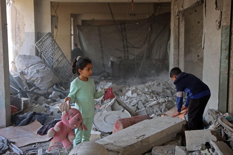 Gaza : nouvelles frappes israéliennes ; 10 000 enfants vaccinés par l’OMS