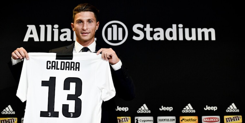 Caldara, lo straziante addio al calcio: &quot;Tradito dal corpo, rischiavo la protesi&quot;