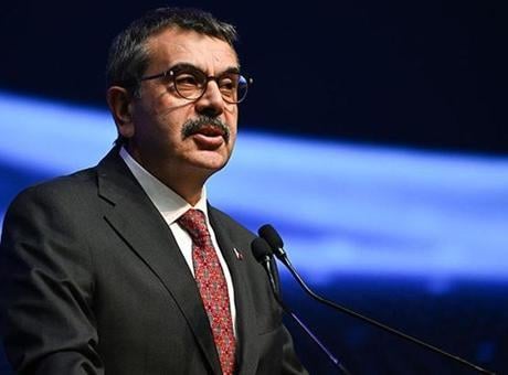 Bakan Tekin: 'Bütün inançlarla ilgili çocuklarımızın özgürce doğru bilgiye erişebilecekleri bir müfredat geliştirdik'