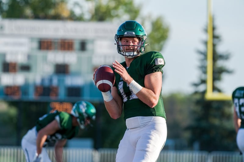 USask Huskies playing for star quarterback Amundrud following cancer diagnosis