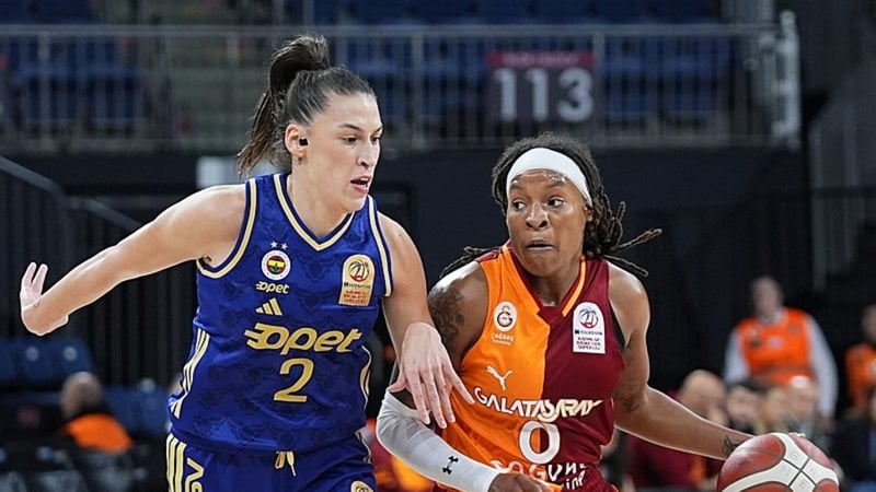 Derbide kazanan Fenerbahçe Opet!