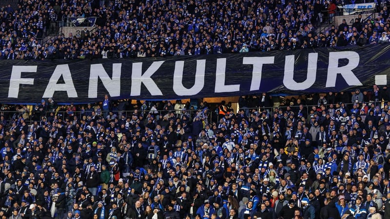 Fußball-Bundesliga: Zwölf Minuten Schweigen im Stadion: Fanproteste gehen weiter