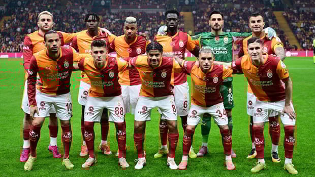 Galatasaray'a derbi öncesi sakatlık şoku! Yıldız futbolcu Fenerbahçe maçında forma giyemeyecek