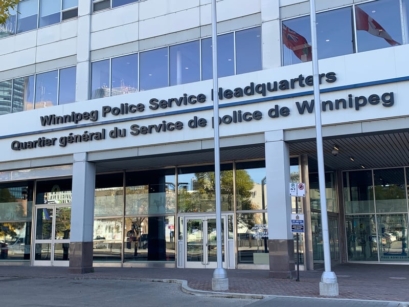 Arrest made in random hatchet attack, Winnipeg cops say