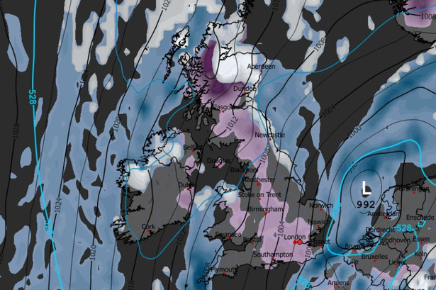 UK snow forecast maps turn purple as 600-mile blizzard could bring 20cm