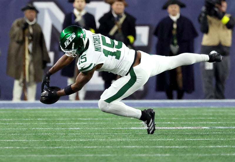 Heroes, zeros from Jets’ loss to Patriots: New receiver flops in Gang Green debut